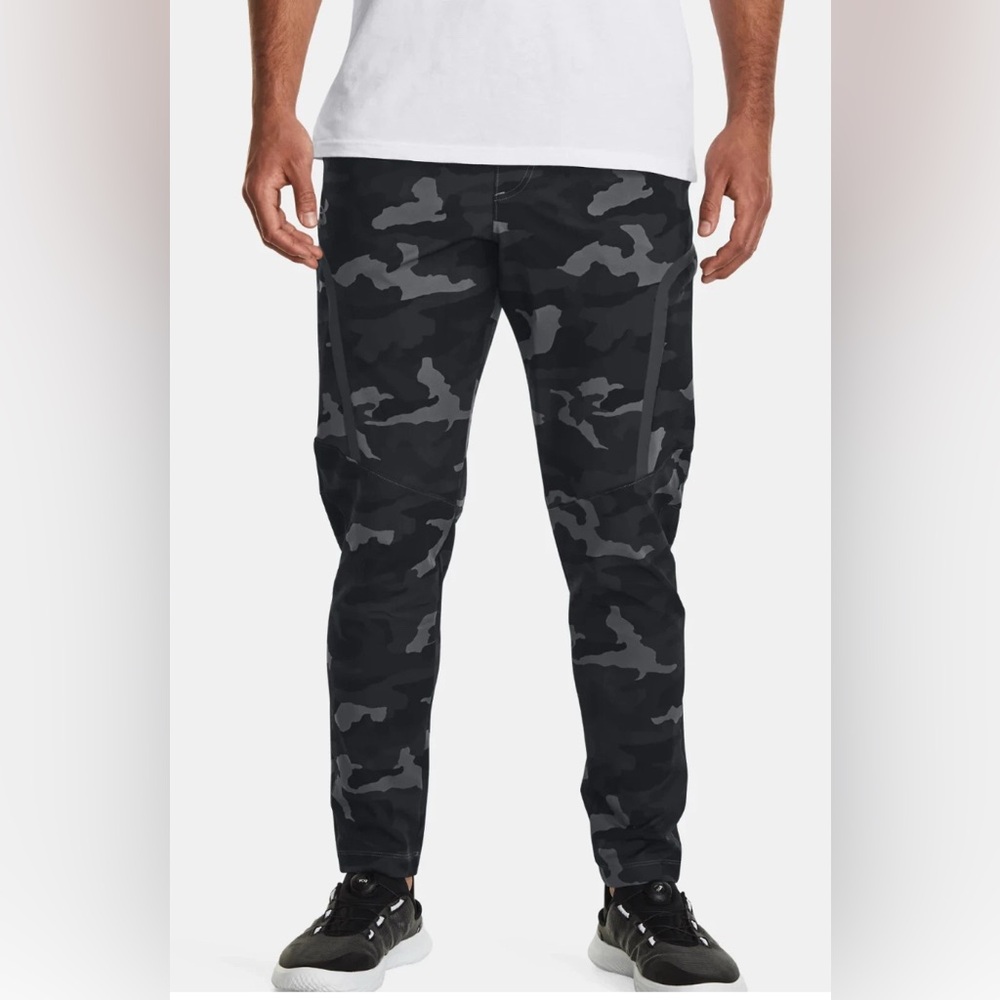 NWT [Under Armour] UA Elite Cargo Printed Jogger Sweatpants Men’s Sz Large